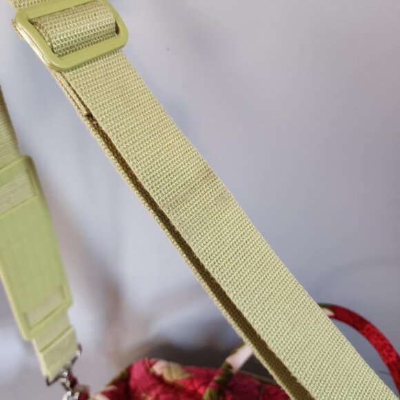 Medium Vera Sized Crossbody Weekender Tote Quilted - Picture 10 of 10